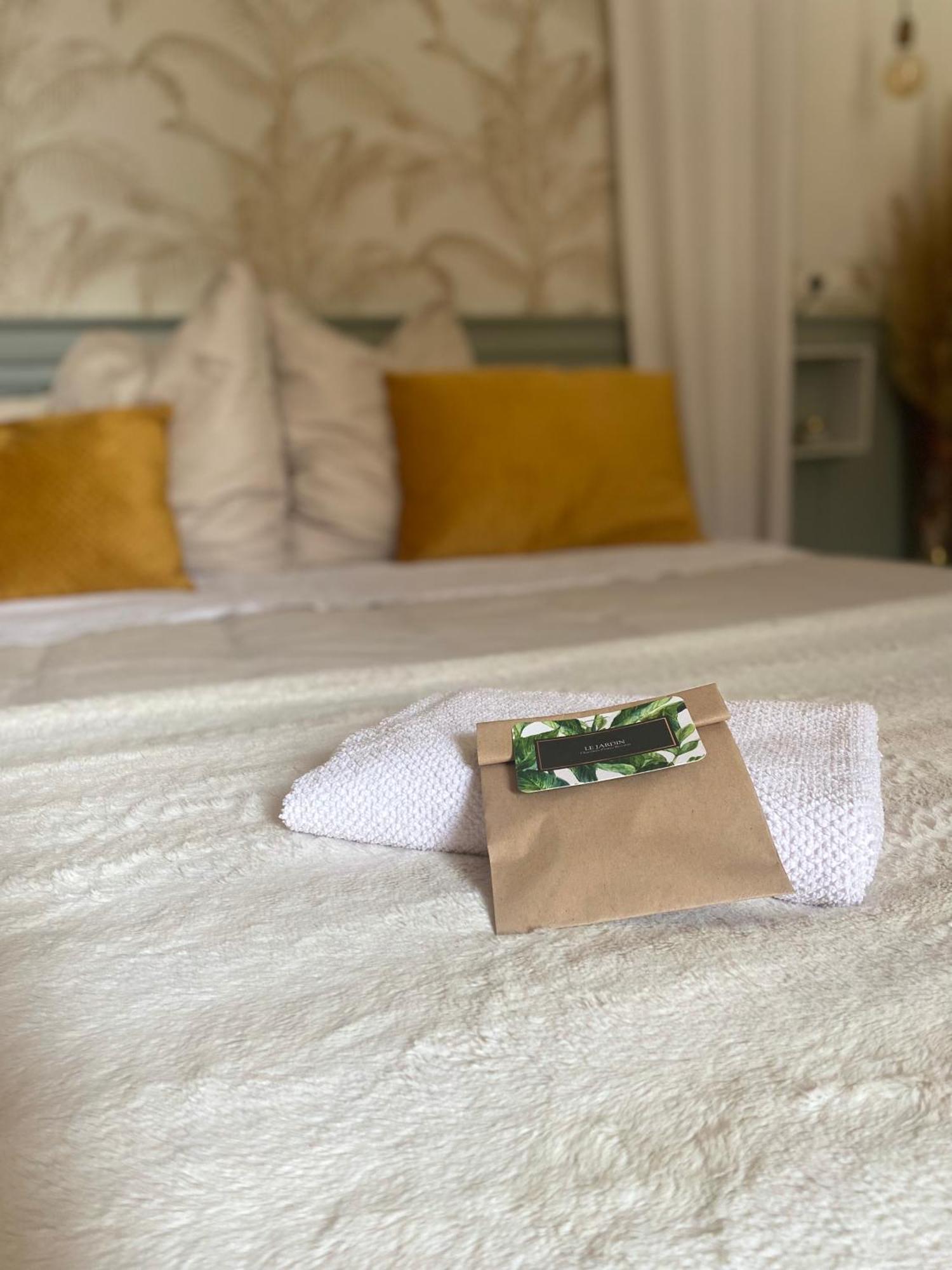 Le Jardin Hotel Aspiran Екстериор снимка